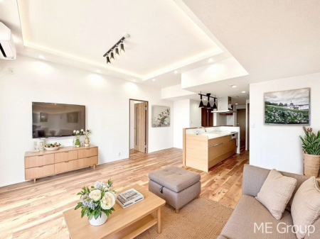 ���r���O�@�������������͋C�̂k�c�j�͉Ƒ��݂�Ȃ̉��K��ԁ��Ƌ��CG�ł�