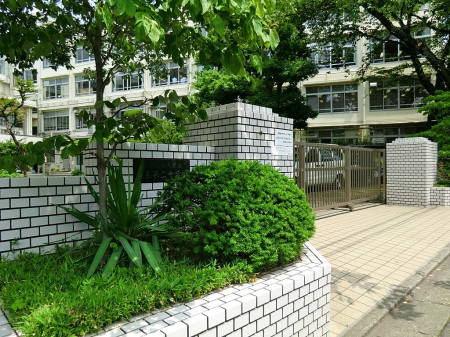 ���ӊ��@���w�Z 500m ���n�旧�L�ʑ�񒆊w�Z