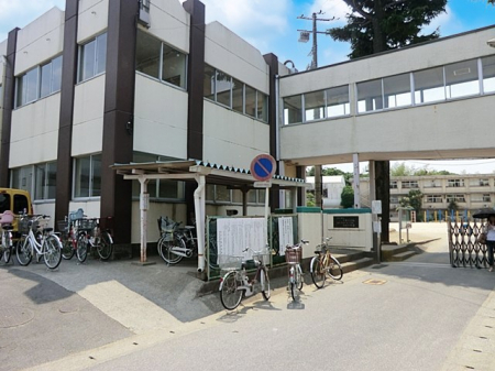 ���ӊ��@���w�Z 1300m ���ˎs���������w�Z
