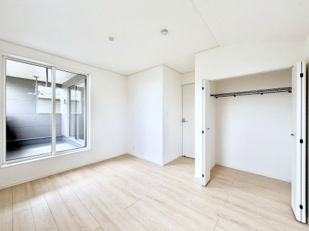 ���̑����ρ@�i�`�������ȃt���[�����O�͂ǂ�ȃC���e���A�ɂ��}�b�`�B  