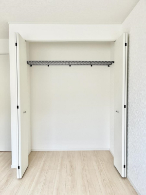 ���[�@�m���̃N���[�[�b�g�B���s��������̂Ō���̈ߗނ�����������܂�܂��B