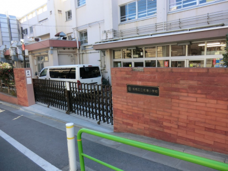 ���ӊ��@���w�Z 810m ���旧�������w�Z