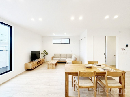 ���r���O�@���Ƒ��̓��₩�Șb�����ŕ�܂�閾�邢���r���O  ���Ƌ��CG�ł�  