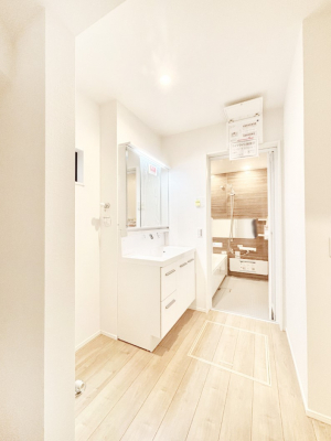 ���̑��@�������̂�����K��Ԃł��B�����̐g�x�x���C�����ǂ����g�������܂��B 