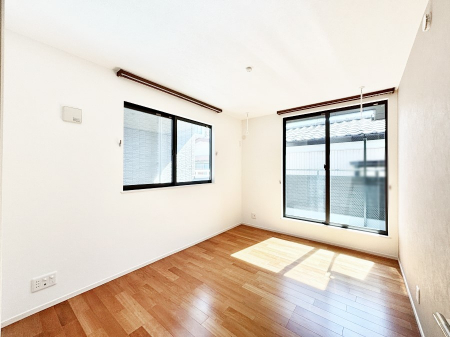 �Q���@���邢�o���R�j�[�T�C�h�ɗm����ݒu�B�ڊo�߂̗ǂ��Q���ɁB