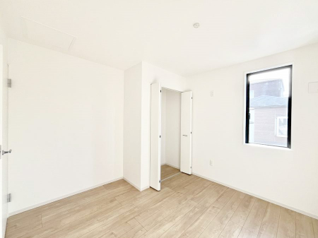 �Q���@�g���₷���`�Ńx�b�g��Ƌ�̒u�����ɂ����邱�Ƃ�����܂���B   