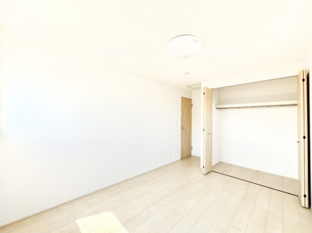 �q�������@�m���ɂ̓N���[�[�b�g�t���B�X�b�L���Ƃ�����Ԃł�����芰���܂��I