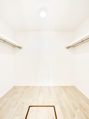 ���̑��@�ߗނ��n���K�[�Ɋ|�����܂܎��[�ł���WIC�B�ߗނ̐������ڂ����₷���ĕ֗��ł��I