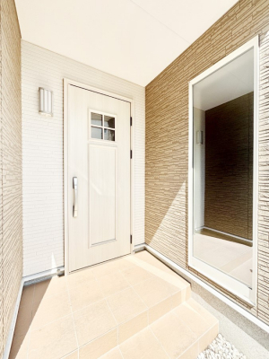 ���ց@�Z�܂��̊�����o����A���փh�A�B