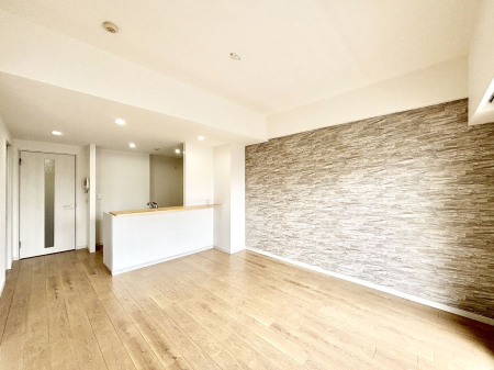 ���r���O�@�Ƒ��c���̎��Ԃ����������Ȃ��났�̃��r���O�_�C�j���O�B   