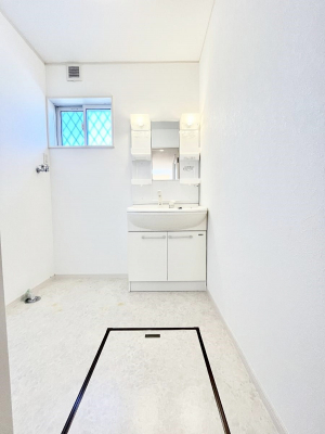 ���ʑ�E���ʏ��@�������̂�����K��Ԃł��B�����̐g�x�x���C�����ǂ����g�������܂��B