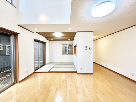 ���r���O�@�אڂ̘a�����J������΂���ɍL�X��Ԃ�  