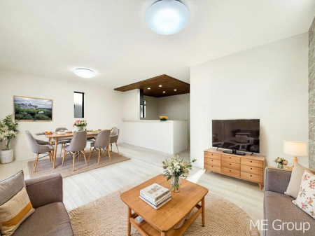 ���r���O�@�������������͋C�̂k�c�j�͉Ƒ��݂�Ȃ̉��K��ԁ��Ƌ��CG�ł�