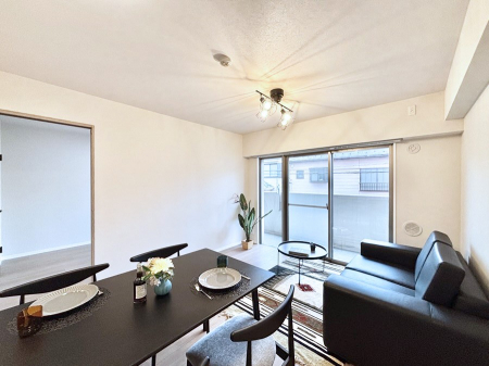 ���ӊ��@���w�Z 300m �n�s�������w�Z