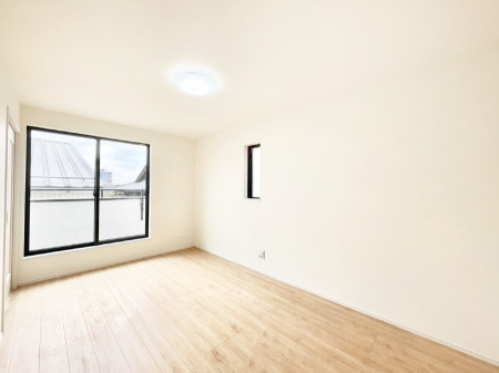 ���̑����ρ@�o���R�j�[���J�������v���X���Ă����m��