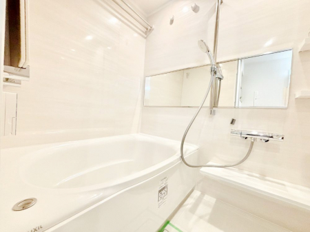 �����@����̔�������Ă���閾�邢�������̂���o�X���[��   