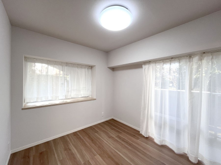 ���̑����ρ@�o���R�j�[���J�������v���X���Ă����m��  