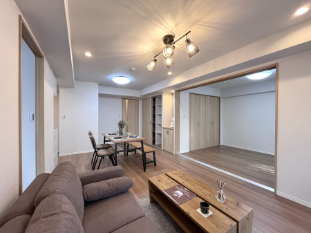 ���r���O�@�������������͋C�̂k�c�j�͉Ƒ��݂�Ȃ̉��K���