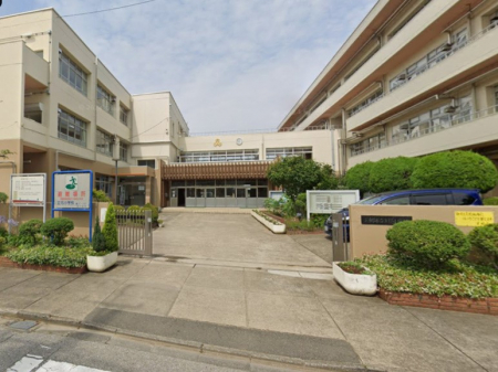 ���ӊ��@���w�Z 740m �O���s�����ԏ��w�Z