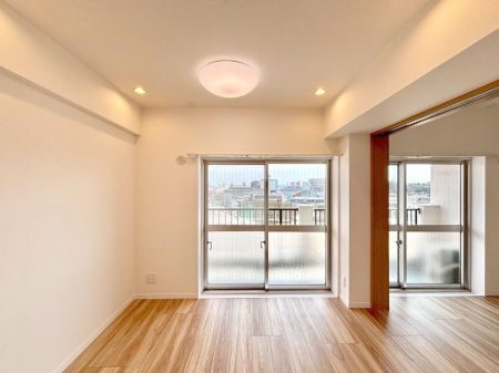 ���̑����ρ@�傫�ȑ����炽���Ղ�̗z���ƕ����������郊�r���O  