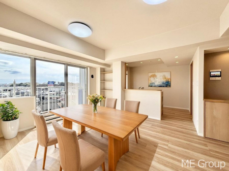 ���r���O�@�������������͋C�̂k�c�j�͉Ƒ��݂�Ȃ̉��K��ԁ@���Ƌ��CG�ł�