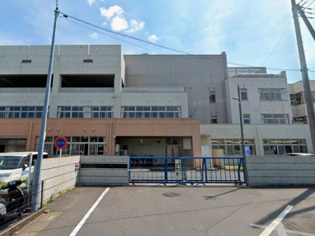 ���ӊ��@���w�Z 360m �t�����s�����������w�Z