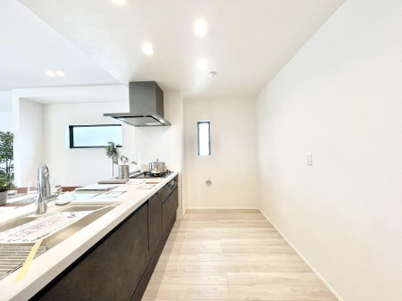 �L�b�`���@��Ƃ肠��L�b�`���ł͂��Ƒ��Ɗy�������������ł��܂��B