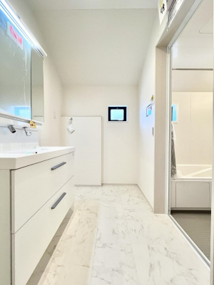 ���̑��@�������̂�����K��Ԃł��B�����̐g�x�x���C�����ǂ����g�������܂��B 