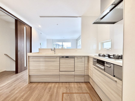 �L�b�`���@���������Ȃ��炲�Ƒ��Ƃ̉�b���y���߂�ΖʃJ�E���^�[�L�b�`��