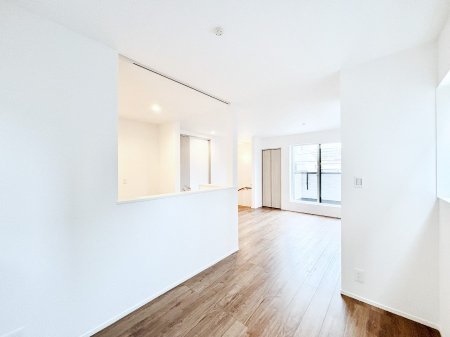 ���̑����ρ@���邢2�K���r���O�I�O����̎������V���b�g�A�E�g���ĉƑ��̃v���C�o�V�[�����܂��B