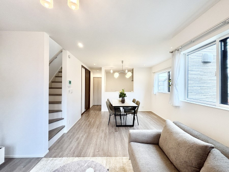 ���r���O�@���r���O�ɂ͏��g�[�̗p�B���������N��̐S�n�悢���