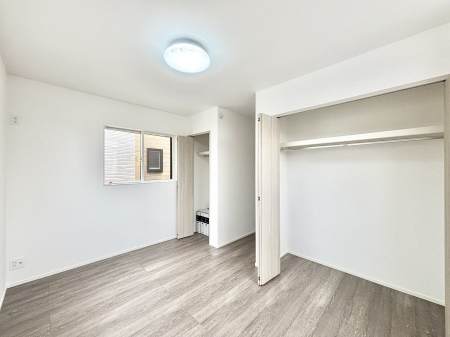 �q�������@�q�������ɂ��������߂Ȏ��[�X�y�[�X�����Ղ�̋���