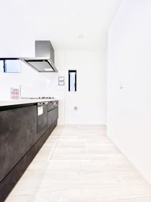 �L�b�`���@���������Ȃ��炲�Ƒ��Ƃ̉�b���y���߂�ΖʃJ�E���^�[�L�b�`��