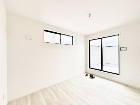 ���̑����ρ@�o���R�j�[���J�������v���X���Ă����m��