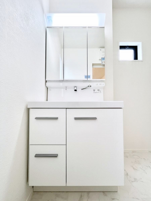 ���ʑ�E���ʏ��@�傫�����₷���O�ʋ��Ő�����������ʑ�́A�g�����Ȃ݃`�F�b�N�┧�̂������ɂ������߂ł��B 