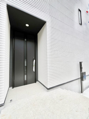 ���ց@��؂ȉƑ��A���q���o�}���錺�ցB