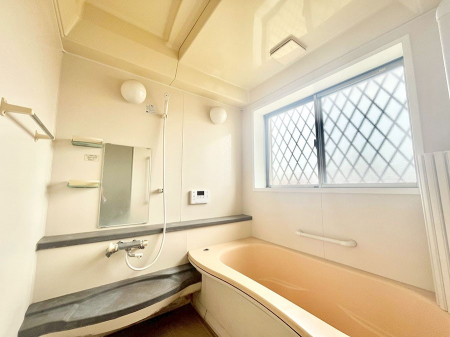 �����@����̔�������Ă���閾�邢�������̂���o�X���[��