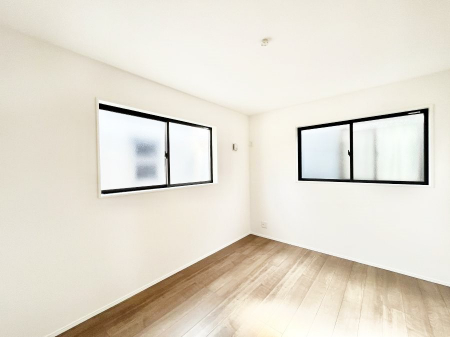 �Q���@�g���₷���`�Ńx�b�g��Ƌ�̒u�����ɂ����邱�Ƃ�����܂���B   