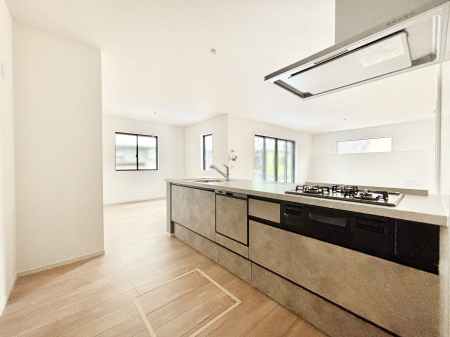 �L�b�`���@�J�E���^�[�z���Ɋy����������ׂ�B�����̂������������Ɣ��������Ȃ肻���ł��ˁB