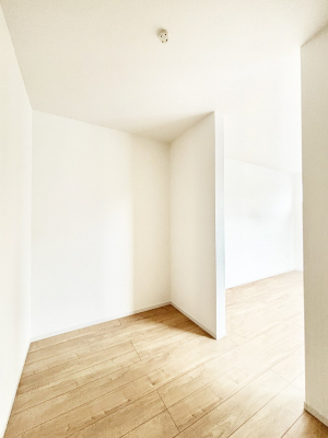 ���̑��@�G�߂̈ߗނ��X�b�L�����[�I��e�ʂ̎��[�͂����͓I��WIC�t���ł��B