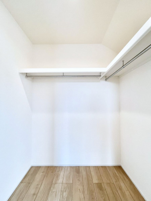 ���̑��@�ߗނ��n���K�[�Ɋ|�����܂܎��[�ł���WIC�B�ߗނ̐������ڂ����₷���ĕ֗��ł��I