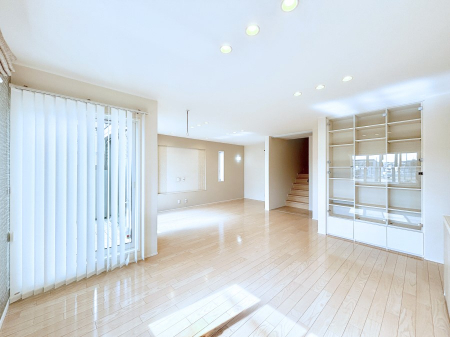 ���̑����ρ@�Ƒ������R�ƏW�܂�e���̃X�y�[�X�ɂȂ肻��