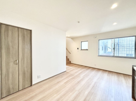 ���r���O�@���r���O�K�i���Ƒ��̏Ί�Ɖ�b���Ȃ��ł���܂�  