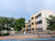 ���ӊ��@���w�Z 330m ���n�旧���a���w�Z