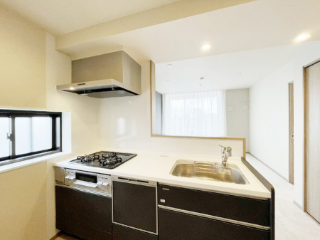 �L�b�`���@�������������I�ɁA�y�����I�V�X�e���L�b�`��