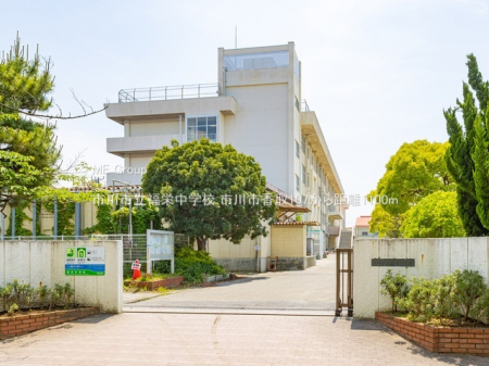 ���ӊ��@���w�Z 1100m �s��s�����h���w�Z