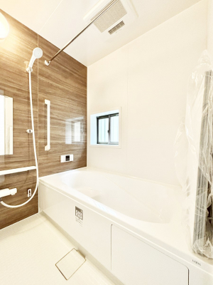 �����@����̔�������Ă���閾�邢�������̂���o�X���[��