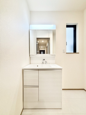 ���ʑ�E���ʏ��@���[�͂Ƌ@�\���ɗD�ꂽ���ʉ��ϑ�