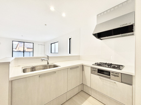 �L�b�`���@�������������I�ɁA�y�����I�V�X�e���L�b�`��  