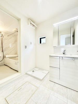 ���ʑ�E���ʏ��@�������̂�����K��Ԃł��B�����̐g�x�x���C�����ǂ����g�������܂��B 